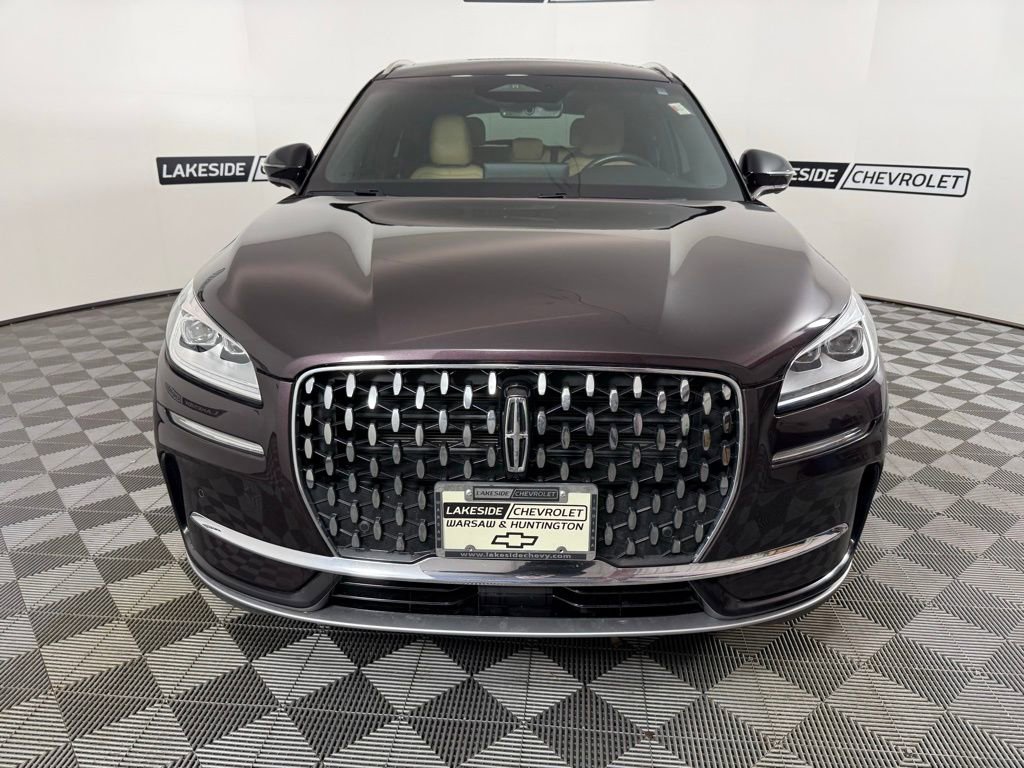 Used 2023 Lincoln Corsair Reserve w/ Equipment Group 201A AWD/4WD image 9