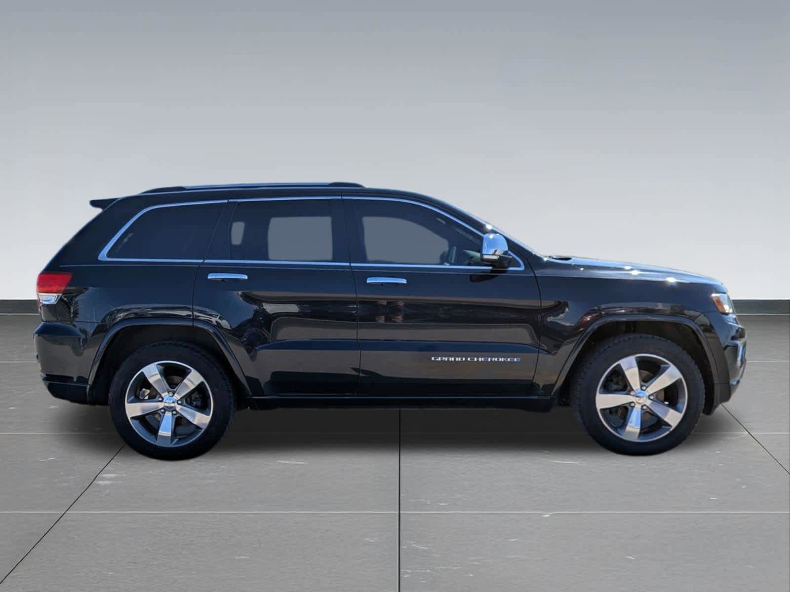 Used 2014 Jeep Grand Cherokee Overland w/ Advanced Technology Group image 6