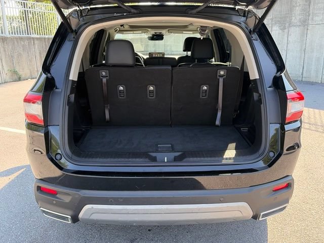 Used 2023 Honda Pilot Touring image 7