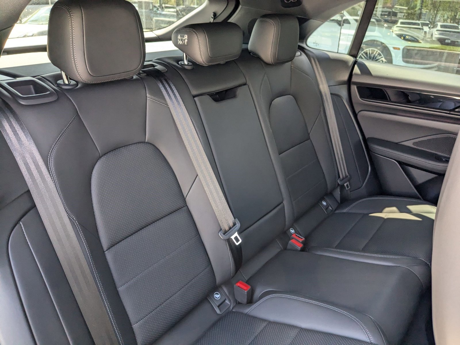 New 2024 Porsche Macan 4 Electric image 24