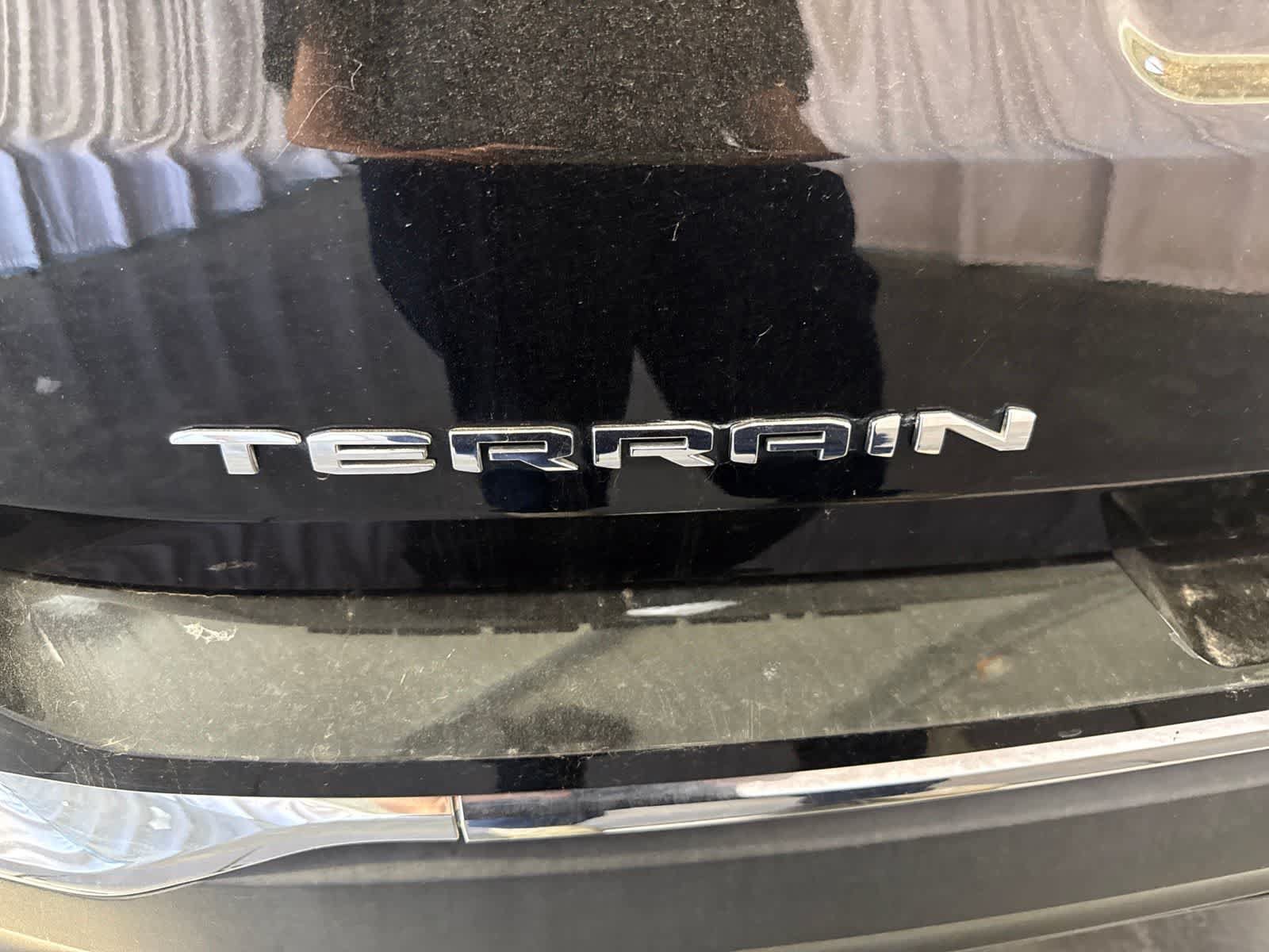 Used 2022 GMC Terrain SLT w/ Infotainment Package II FWD image 15