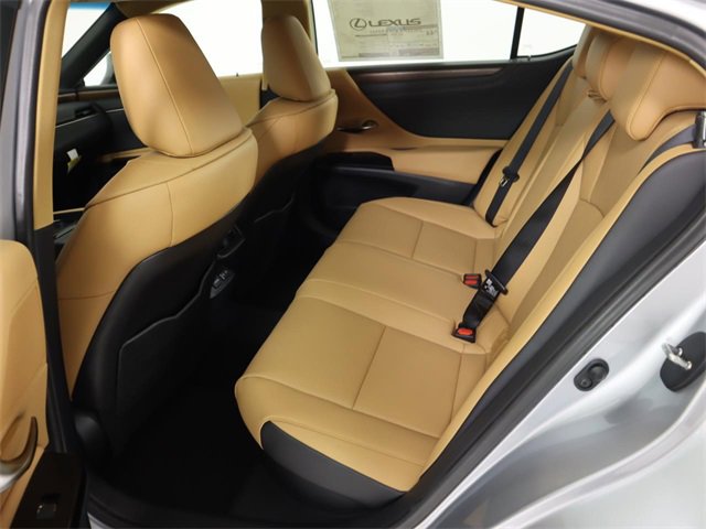 New 2025 Lexus ES 300h w/ Premium Package image 15