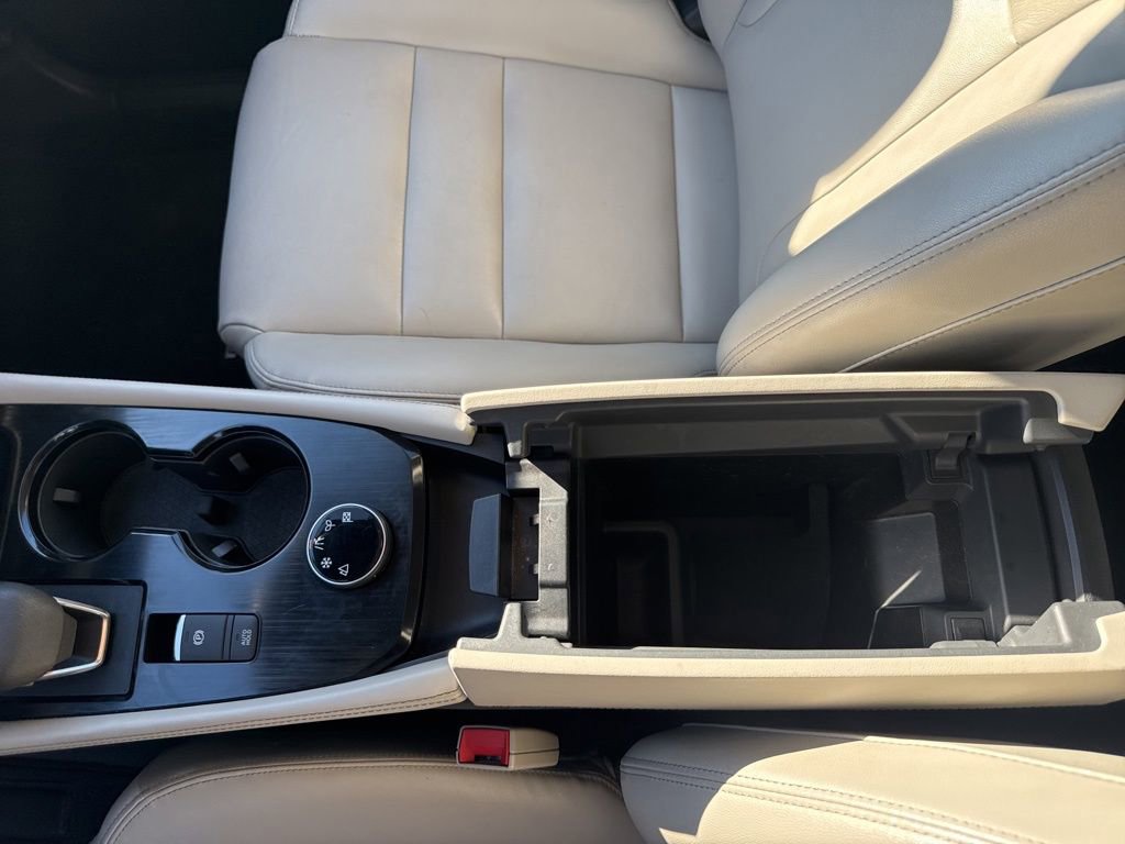 Used 2022 Nissan Rogue SL w/ SL Premium Package image 22