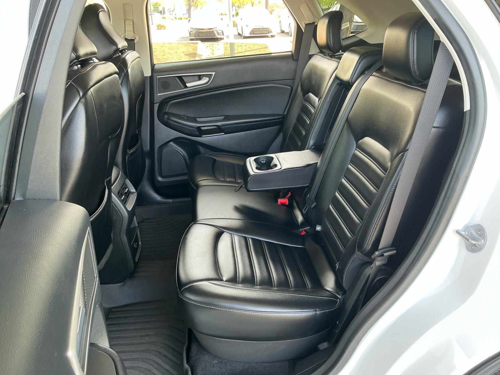 Used 2022 Ford Edge SEL AWD/4WD image 17