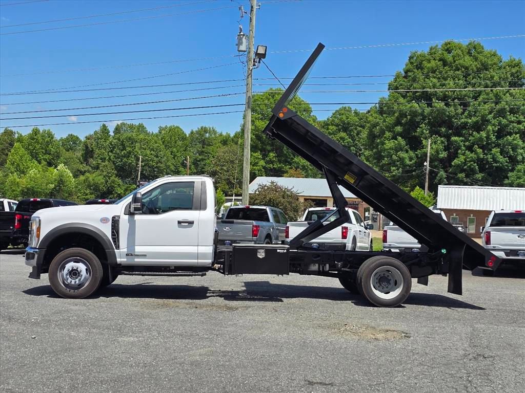 New 2025 Ford F550 4x4 Regular Cab Super Duty image 25