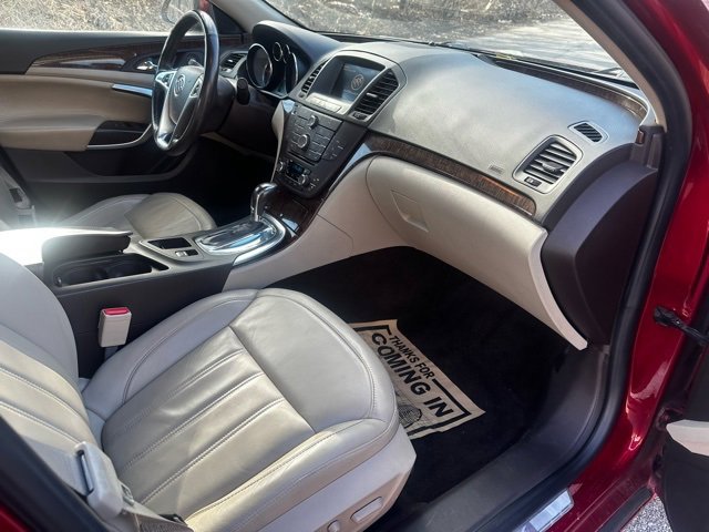 Used 2013 Buick Regal Premium image 17