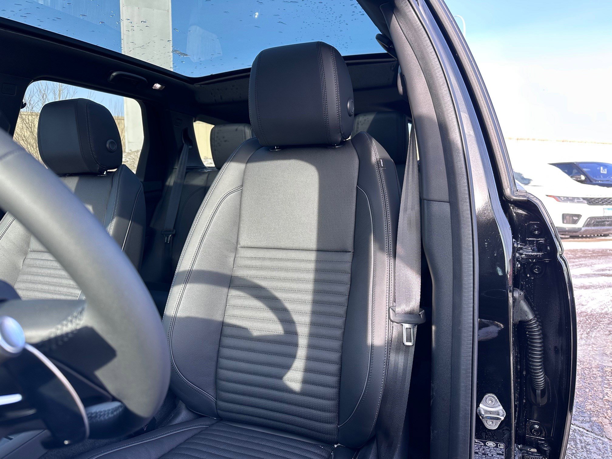 New 2026 Land Rover Discovery Sport Landmark image 10