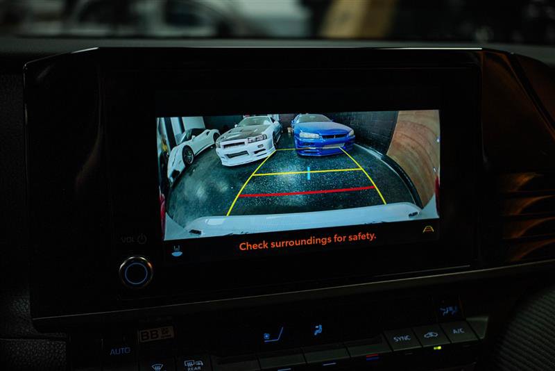 Used 2025 Toyota Camry SE w/ Convenience Package image 22