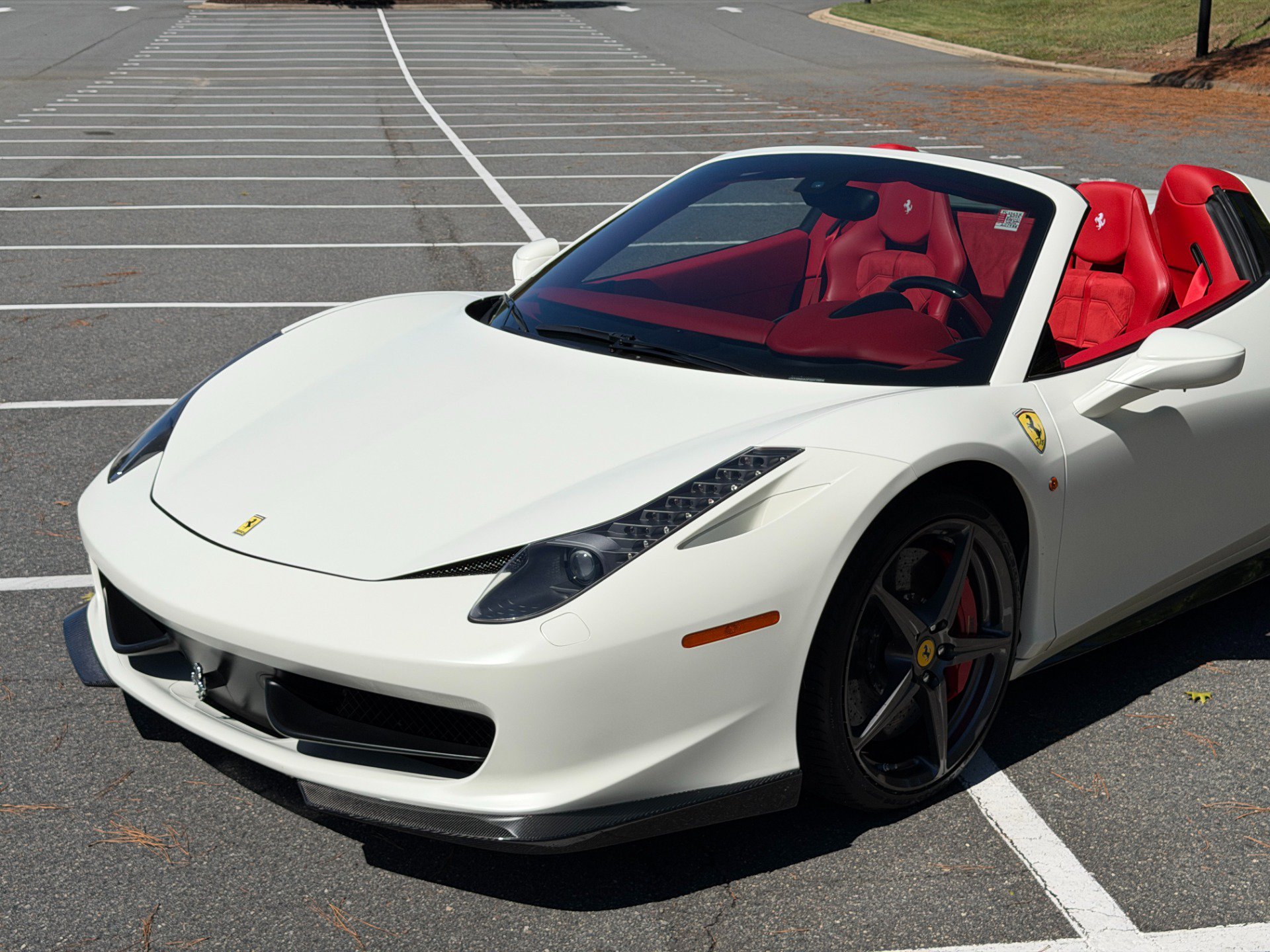 Used 2015 Ferrari 458 Spider RWD image 25