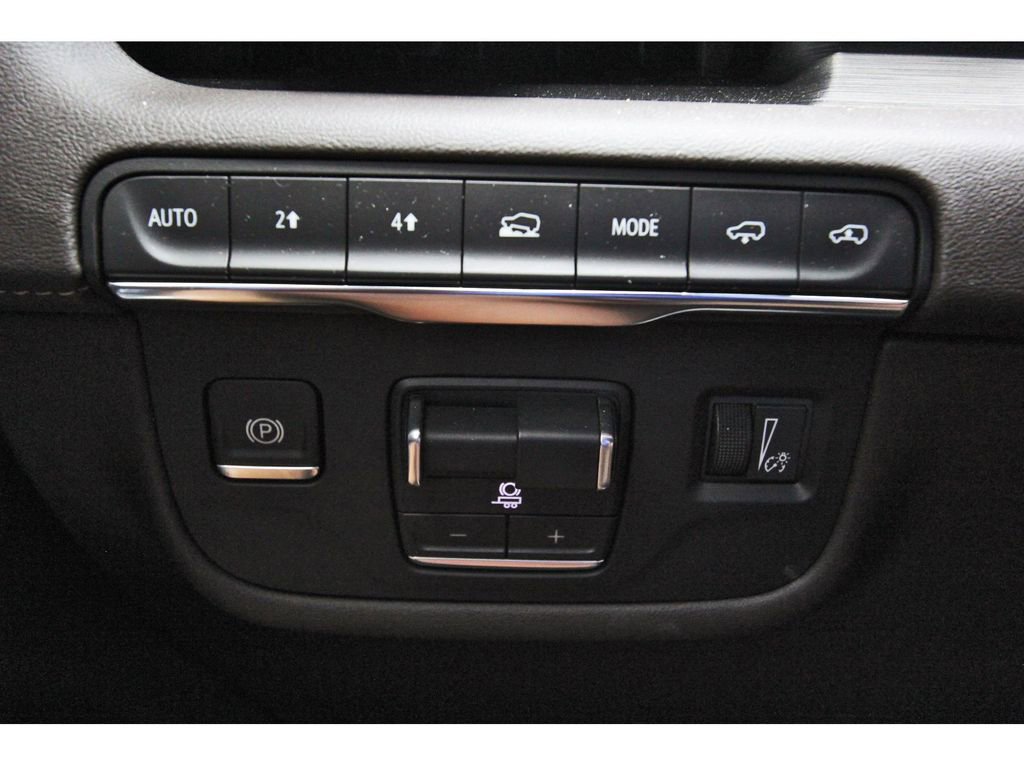 Used 2024 Cadillac Escalade Sport w/ Touring Package AWD/4WD image 20