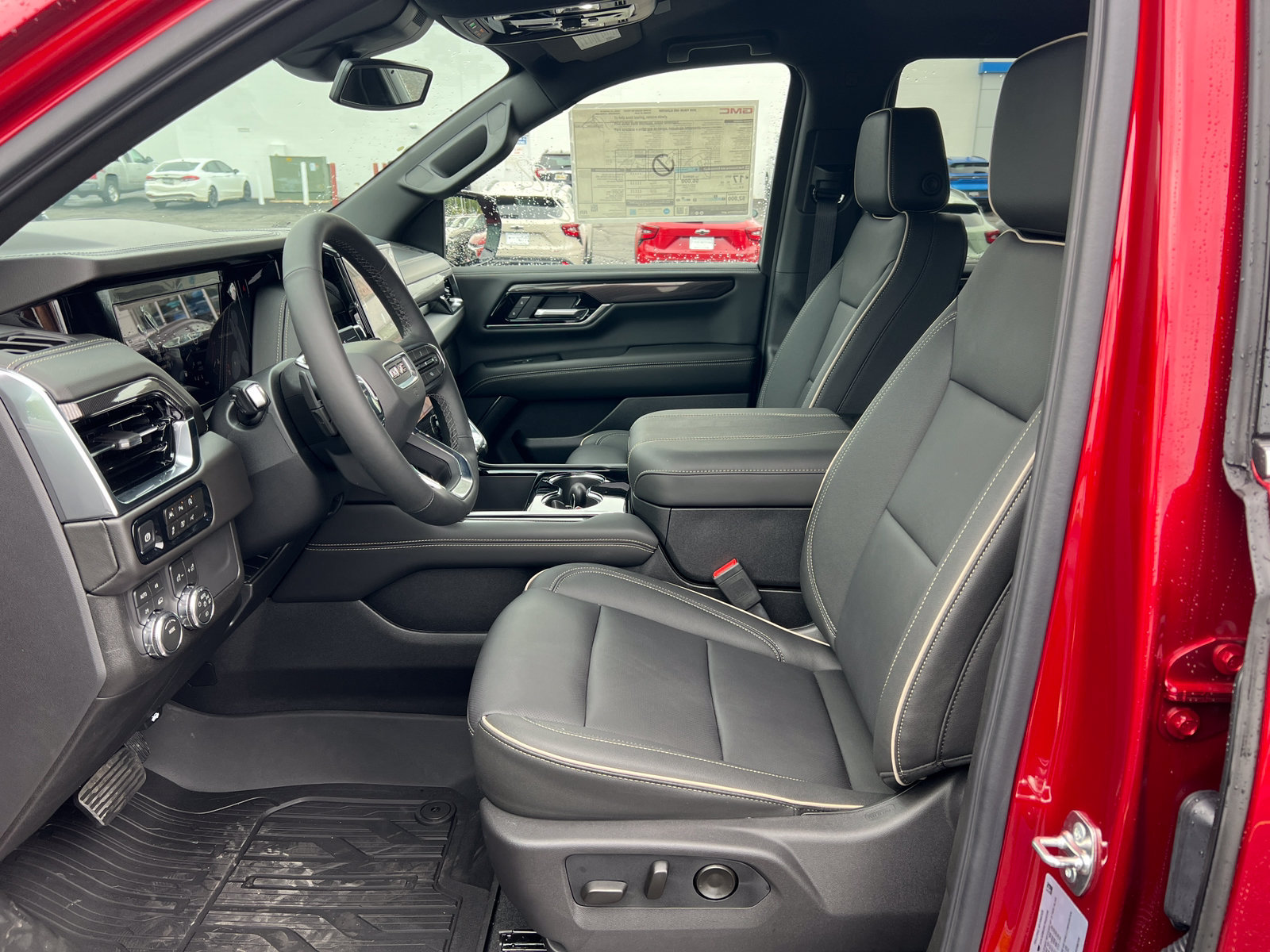 New 2026 GMC Yukon Elevation w/ LPO, Elevation Black Package AWD/4WD image 4