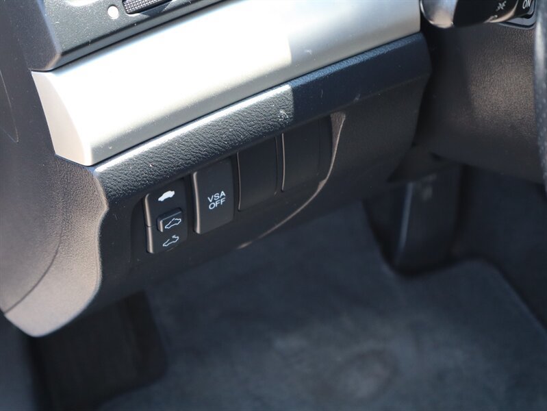 Used 2008 Acura TSX w/ Navigation FWD image 11
