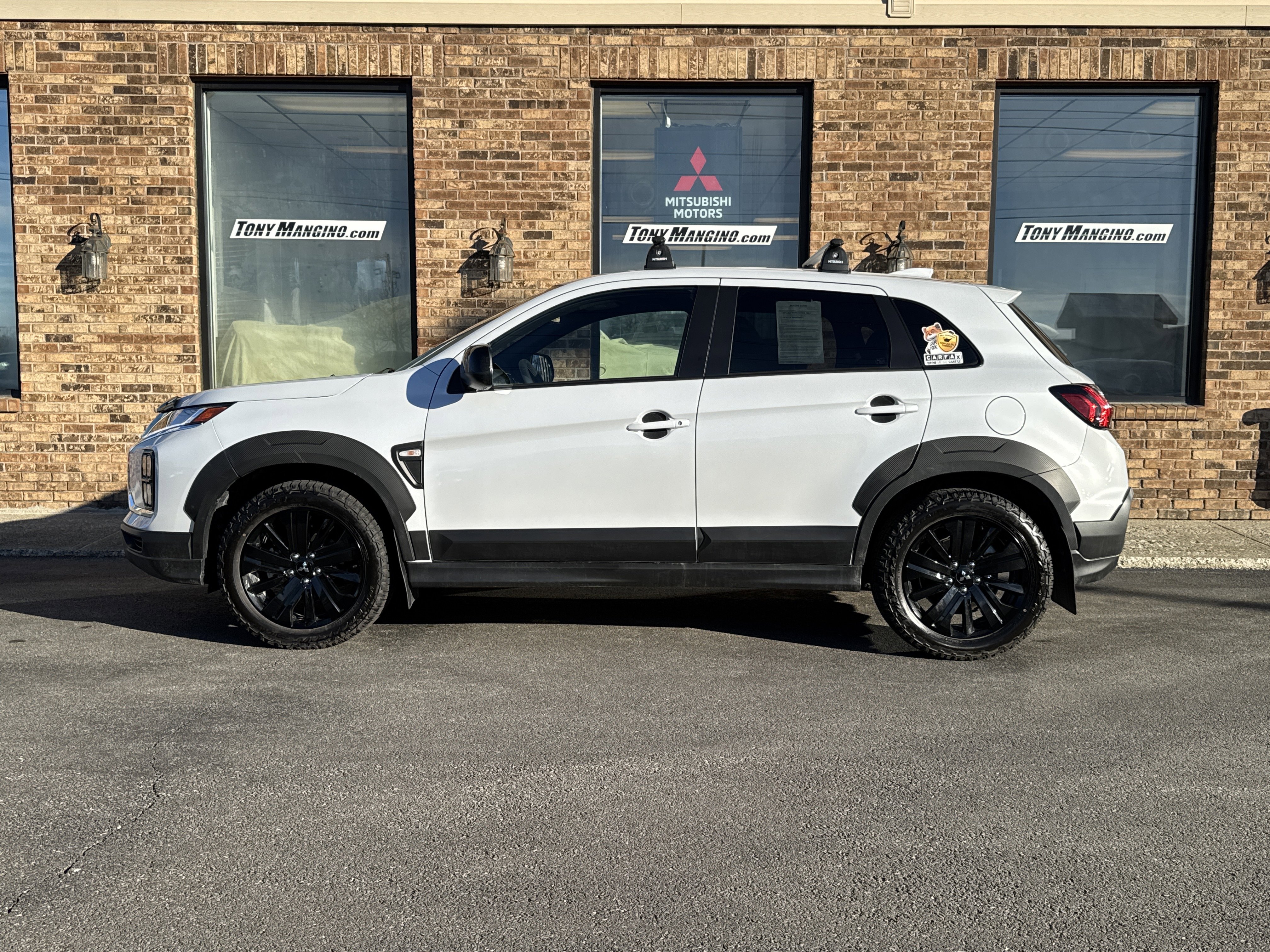 Used 2025 Mitsubishi Outlander Sport AWD image 2