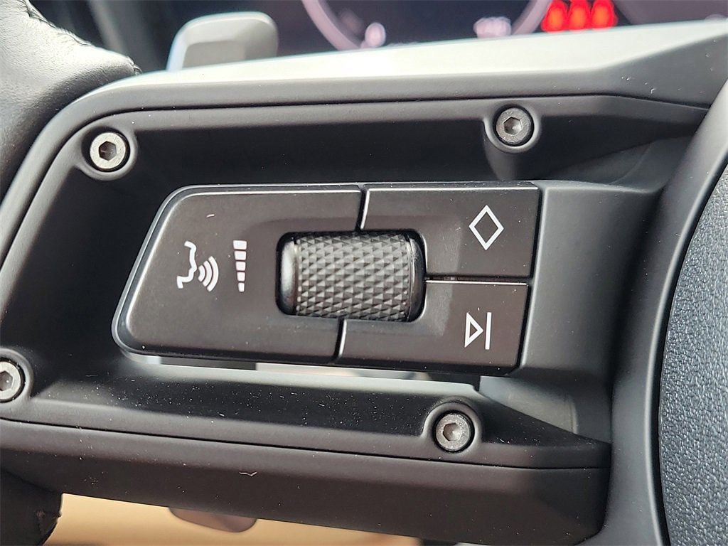 Certified 2025 Porsche Cayenne E-Hybrid image 39