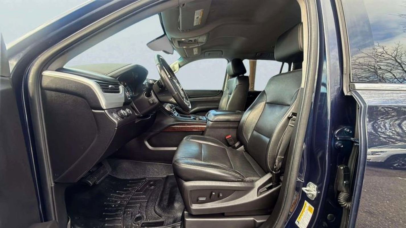 Used 2017 GMC Yukon SLT image 12