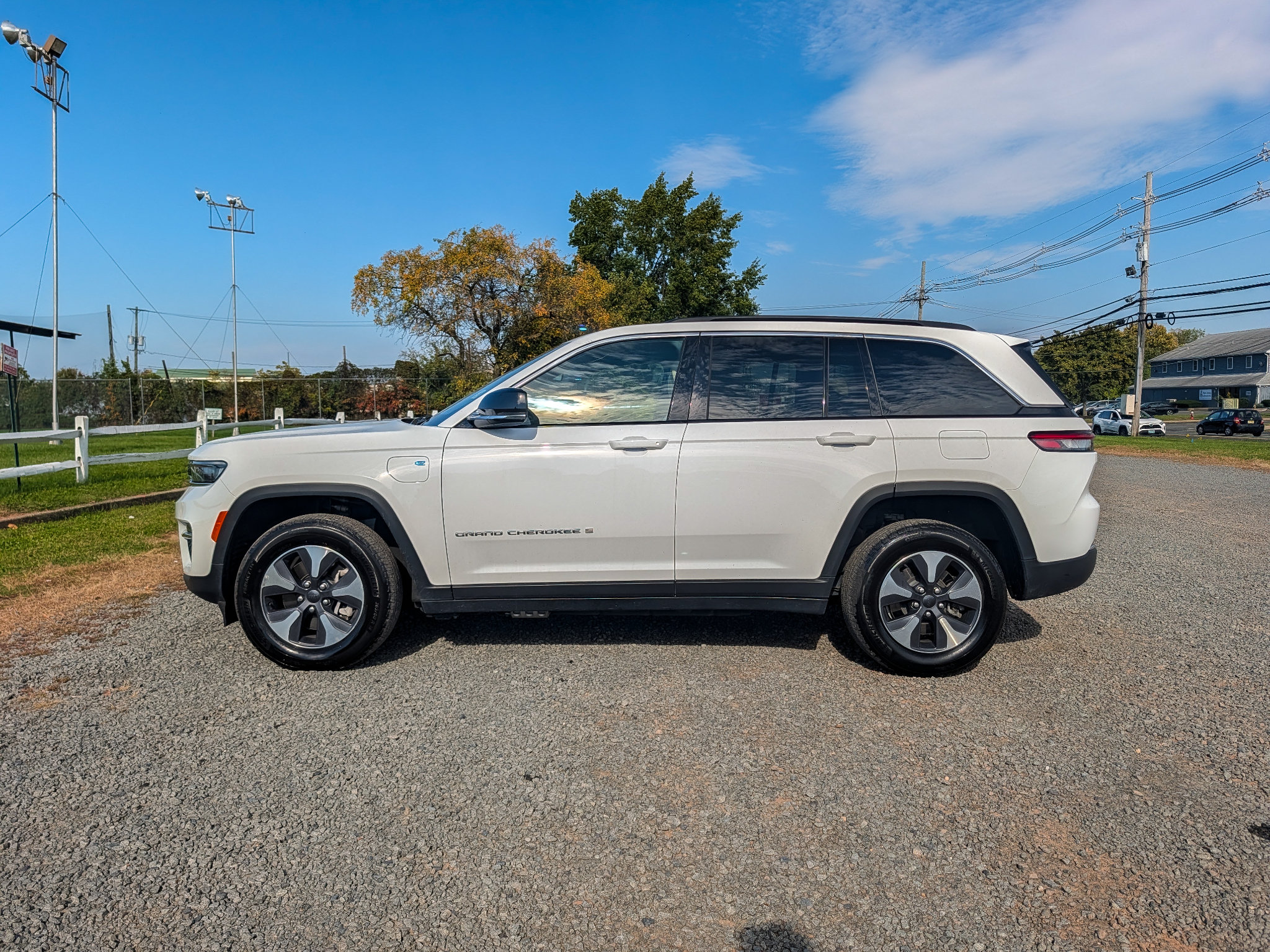 Used 2024 Jeep Grand Cherokee Limited 4xe AWD/4WD image 9