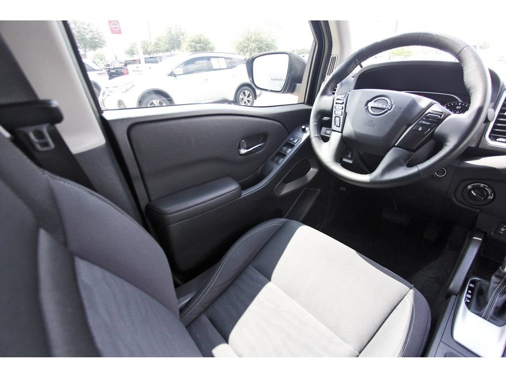 Used 2023 Nissan Frontier SV w/ SV Convenience Package AWD/4WD image 6