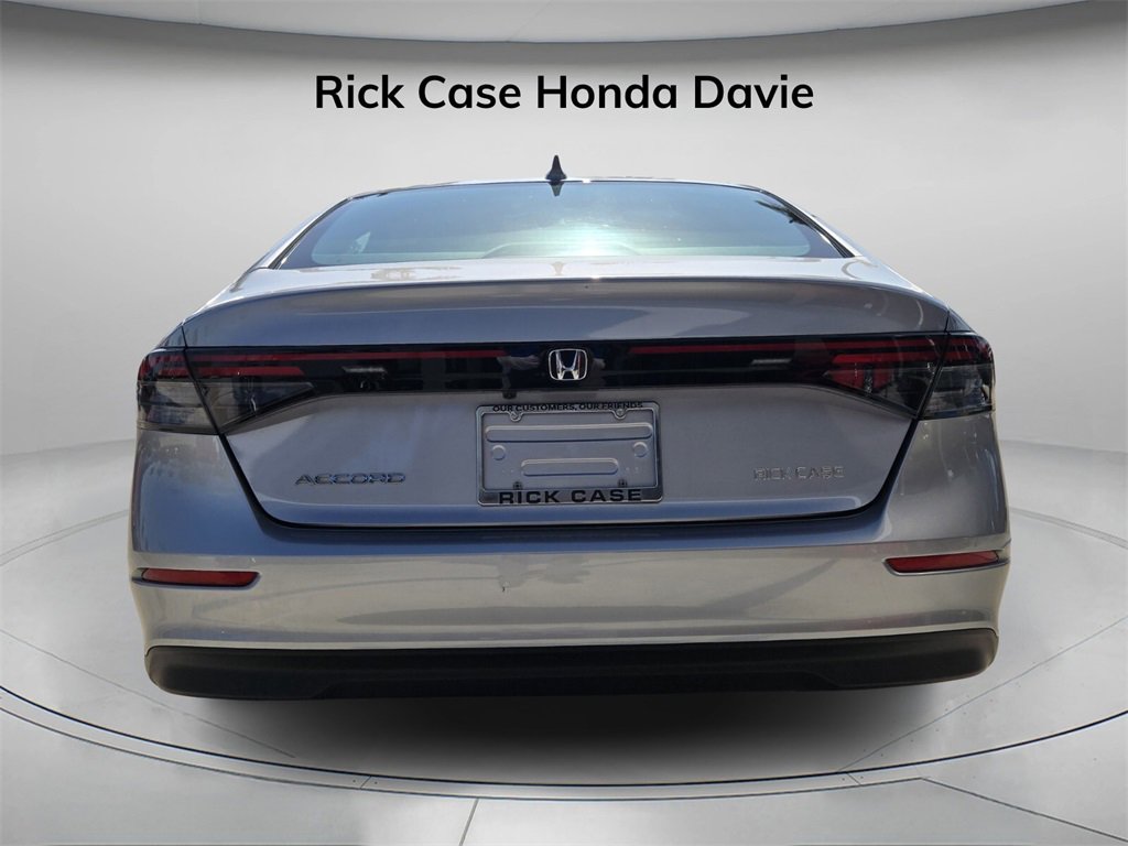 Certified 2023 Honda Accord LX image 6