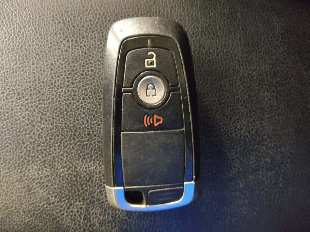 Used 2020 Ford EcoSport SES image 32