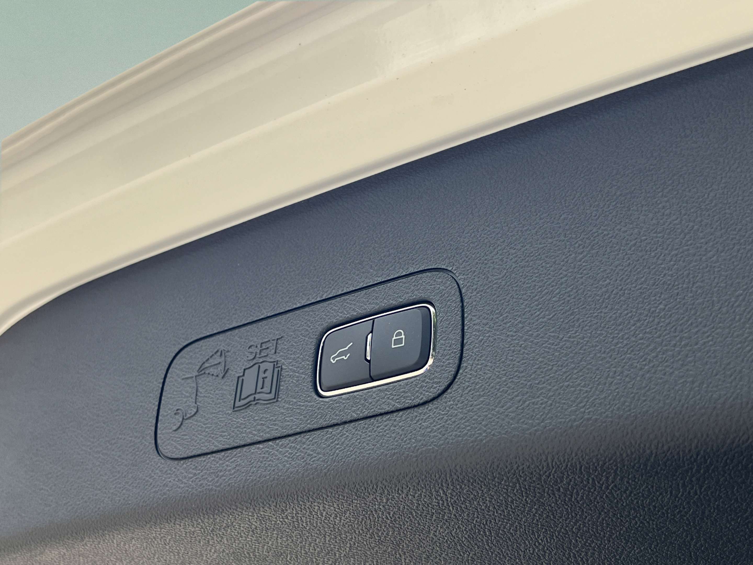 New 2026 Lincoln Aviator Reserve AWD/4WD image 28