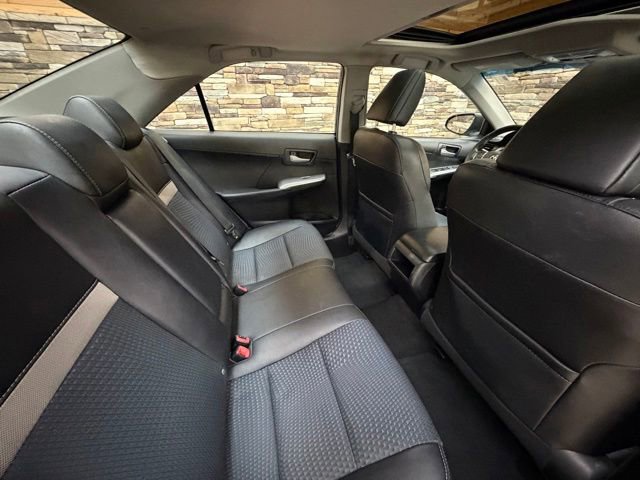 Used 2013 Toyota Camry SE FWD image 30