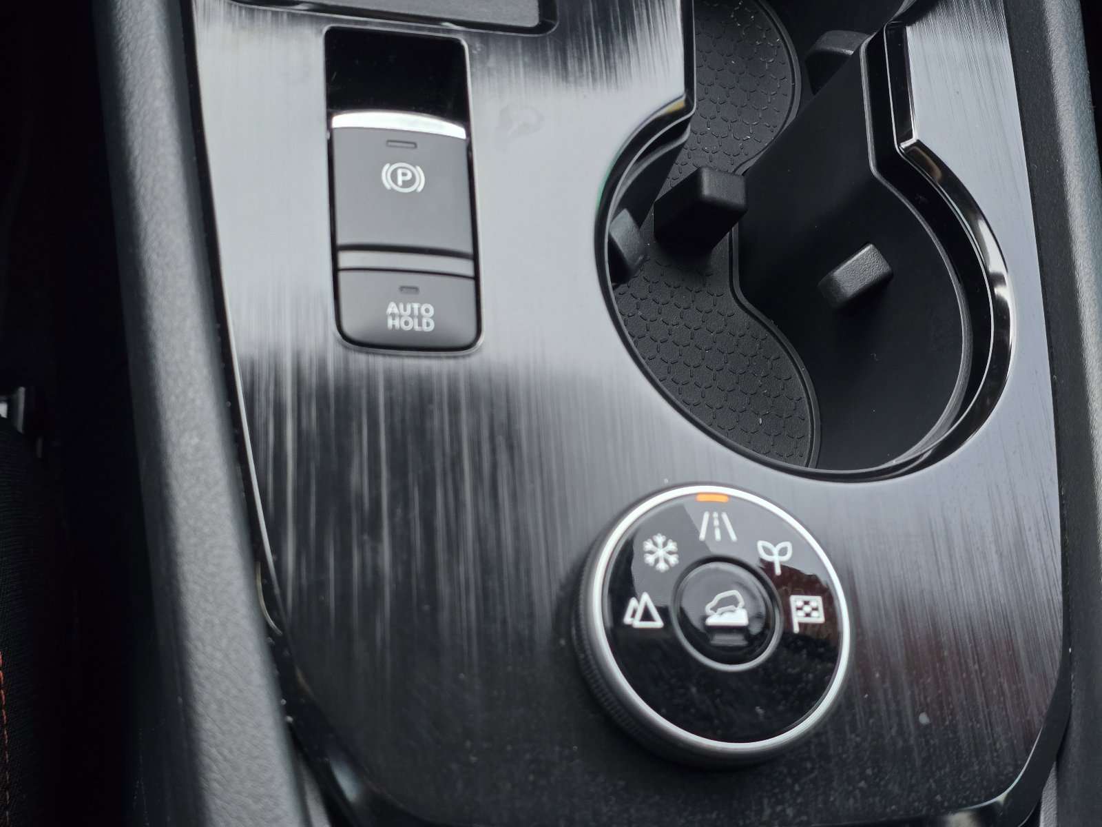 Certified 2025 Nissan Rogue SV image 21