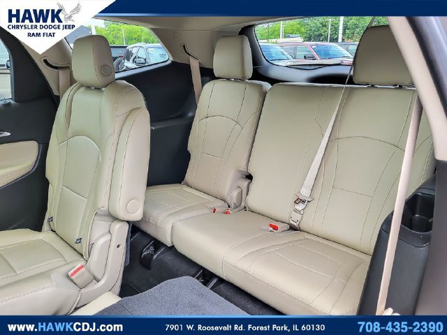 Used 2018 Buick Enclave Essence FWD image 11
