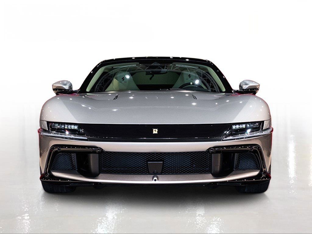 Used 2025 Ferrari 12Cilindri image 7
