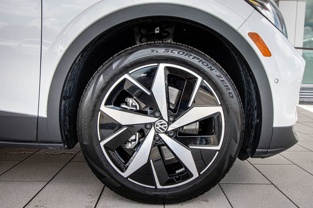 Used 2023 Volkswagen ID.4 Pro S AWD/4WD image 4