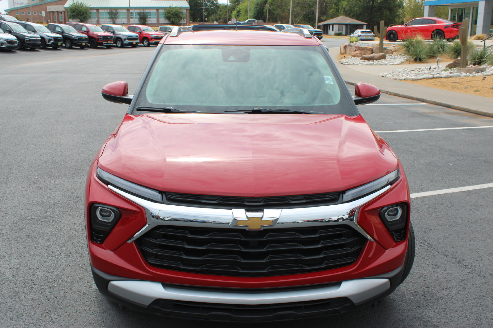 Used 2026 Chevrolet TrailBlazer LT AWD/4WD image 3