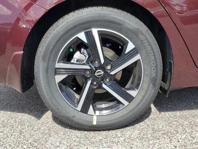 Used 2025 Nissan Sentra SV FWD image 3