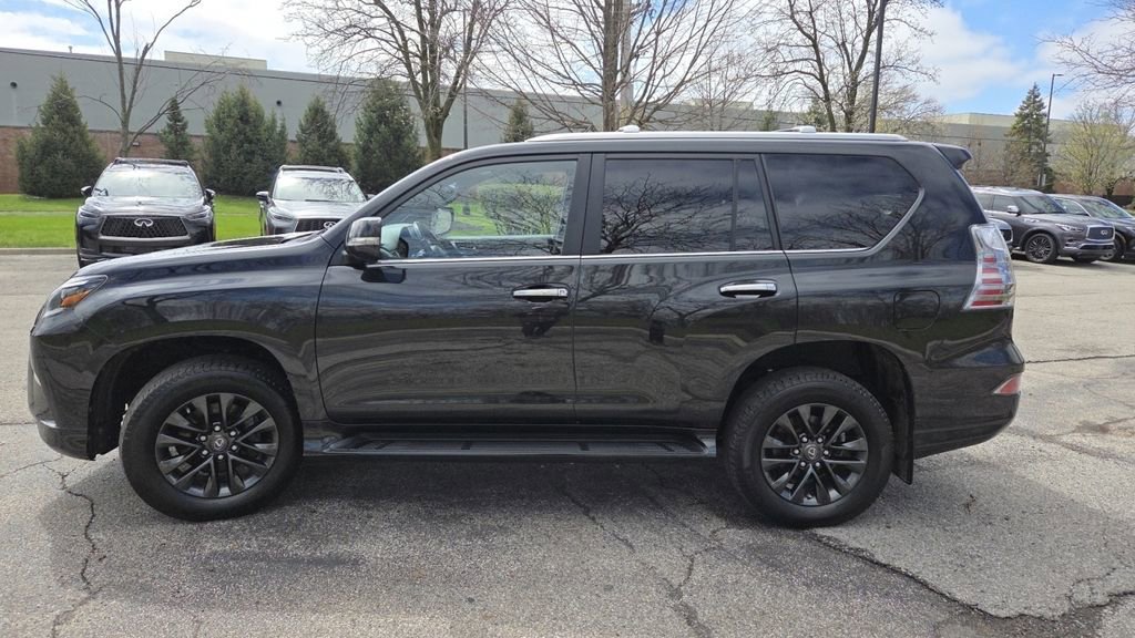Used 2023 Lexus GX 460 Premium w/ Premium Package image 24