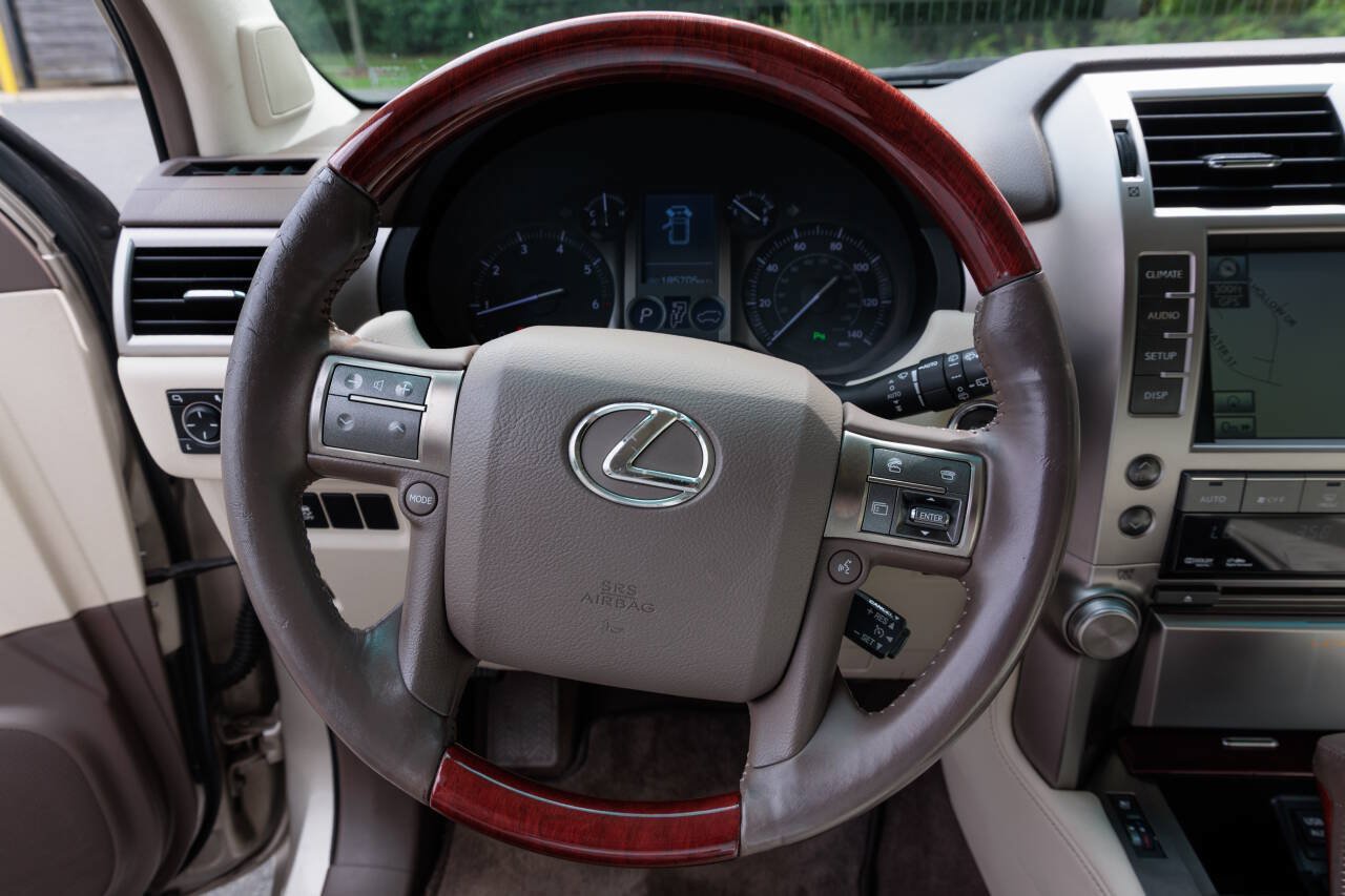 Used 2010 Lexus GX 460 w/ Comfort Plus Pkg AWD/4WD image 14