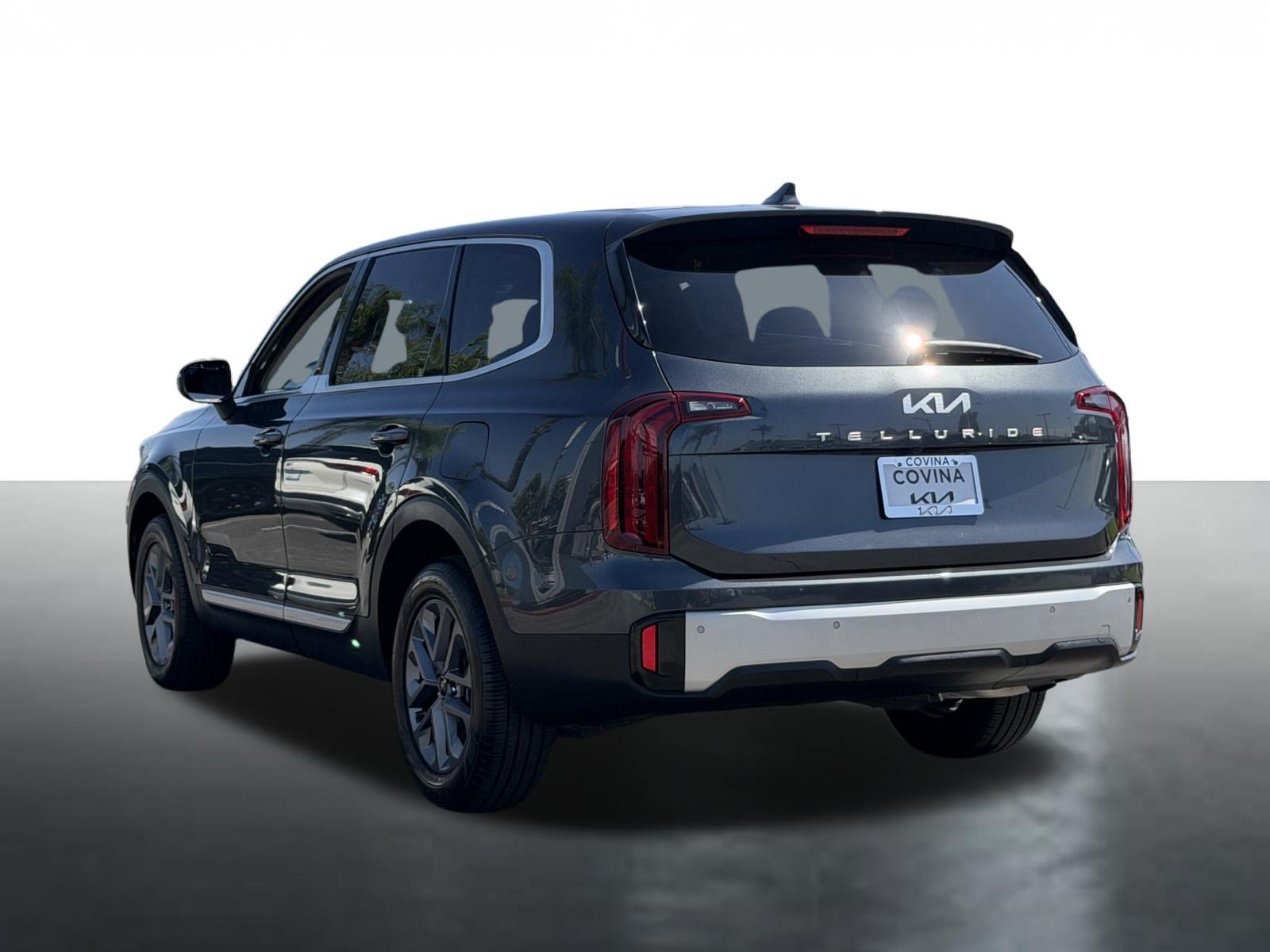 Certified 2024 Kia Telluride LX FWD image 6