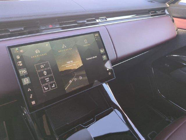 New 2027 Land Rover Range Rover Sport Dynamic SE AWD/4WD image 11