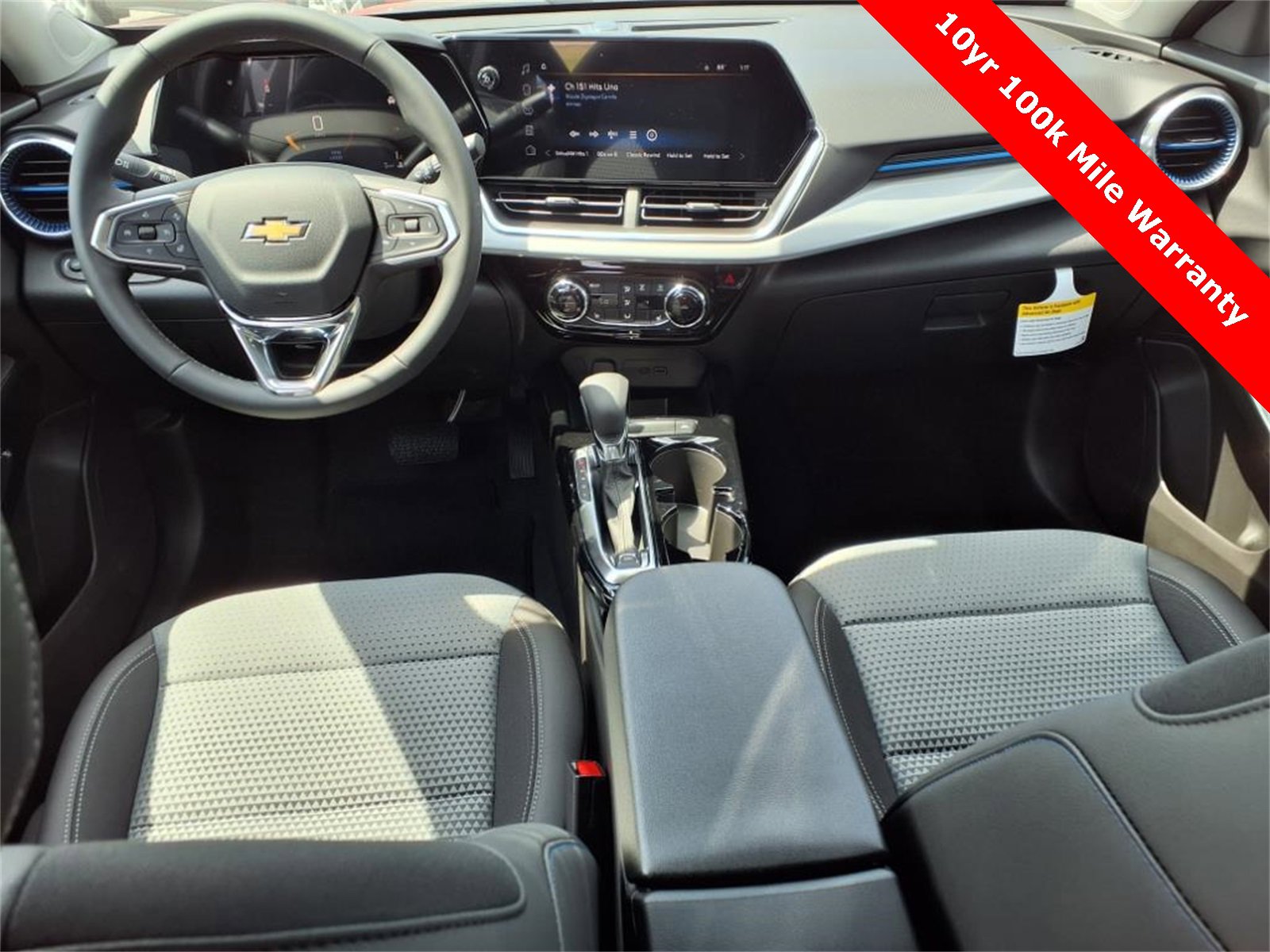 New 2025 Chevrolet Trax LT w/ LT Convenience Package image 12