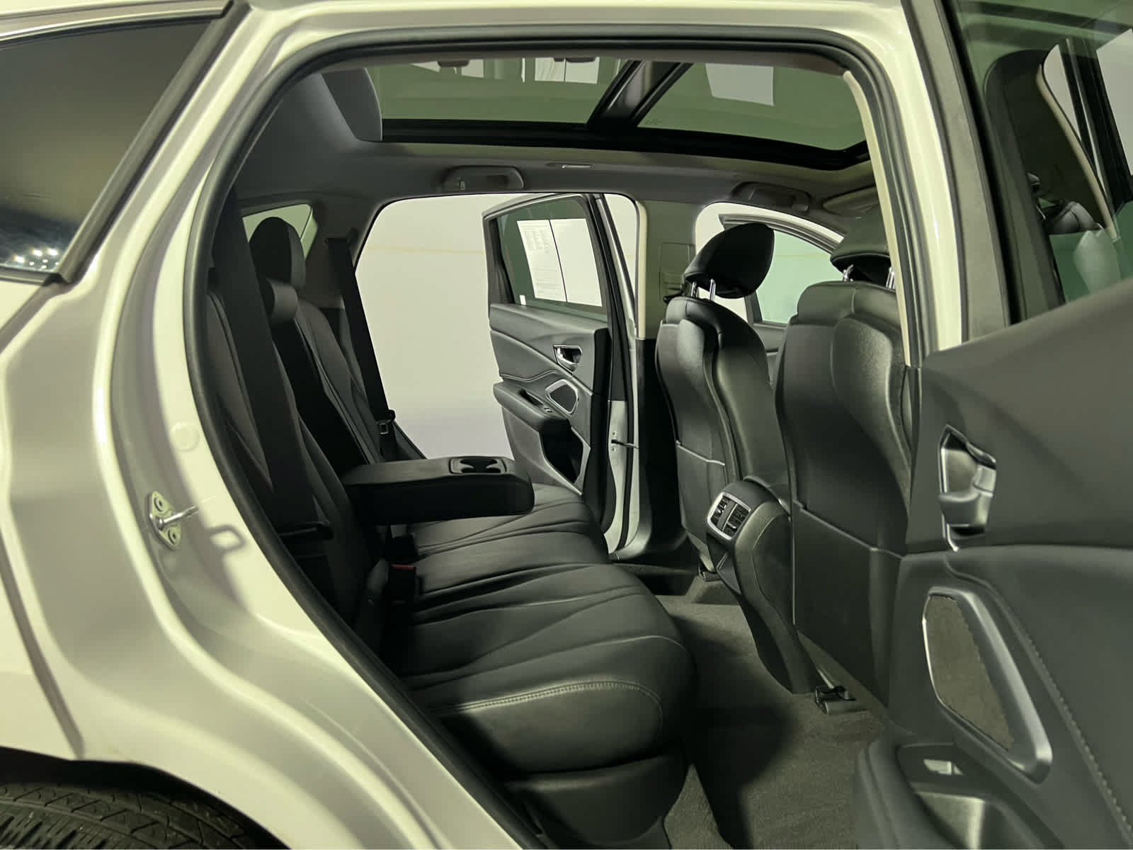 Certified 2024 Acura RDX SH-AWD image 28