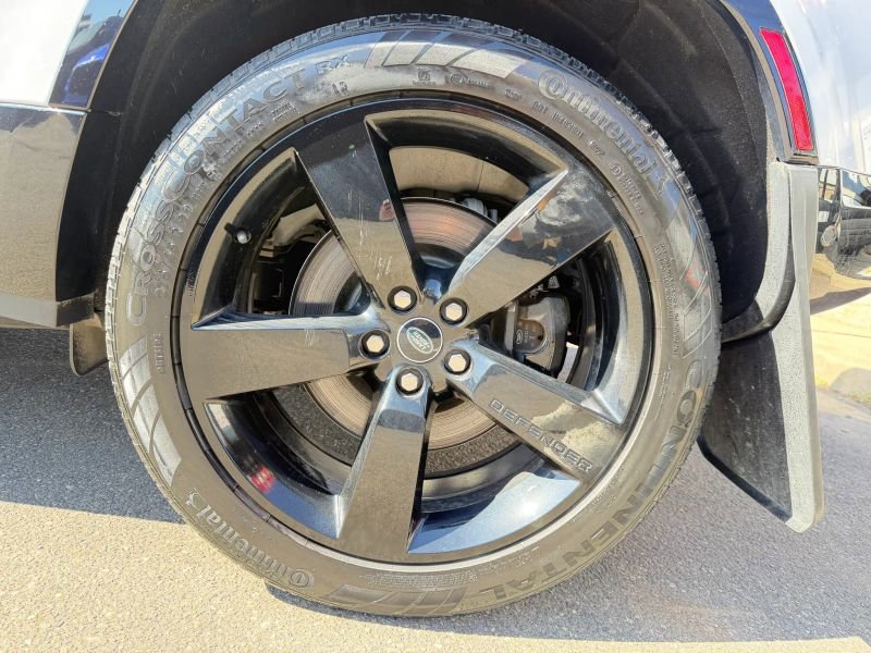 Used 2023 Land Rover Defender 90 V8 image 33