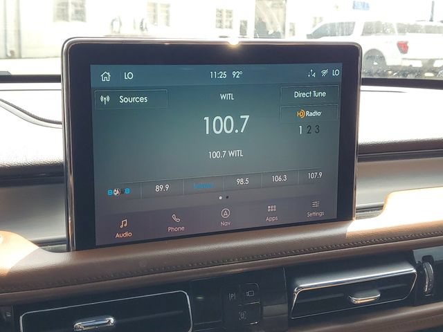 Used 2021 Lincoln Aviator Reserve AWD/4WD image 25