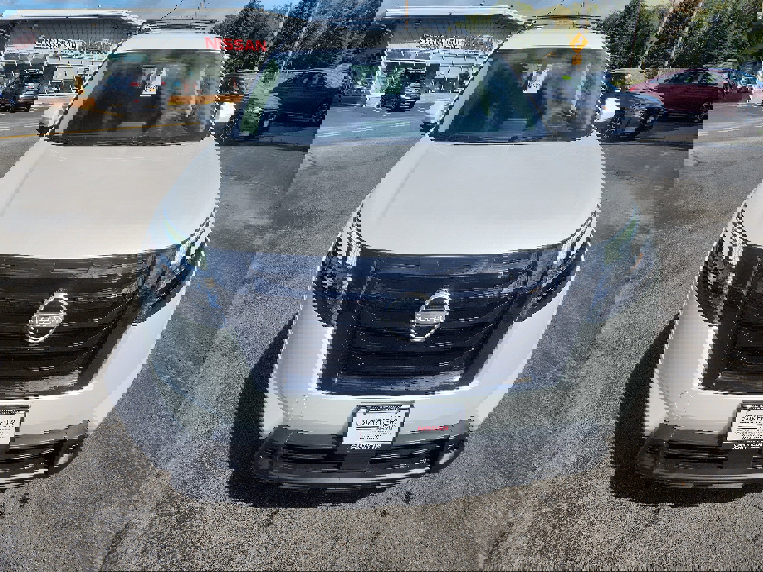 New 2025 Nissan Pathfinder SV w/ Black Appearance Package image 3