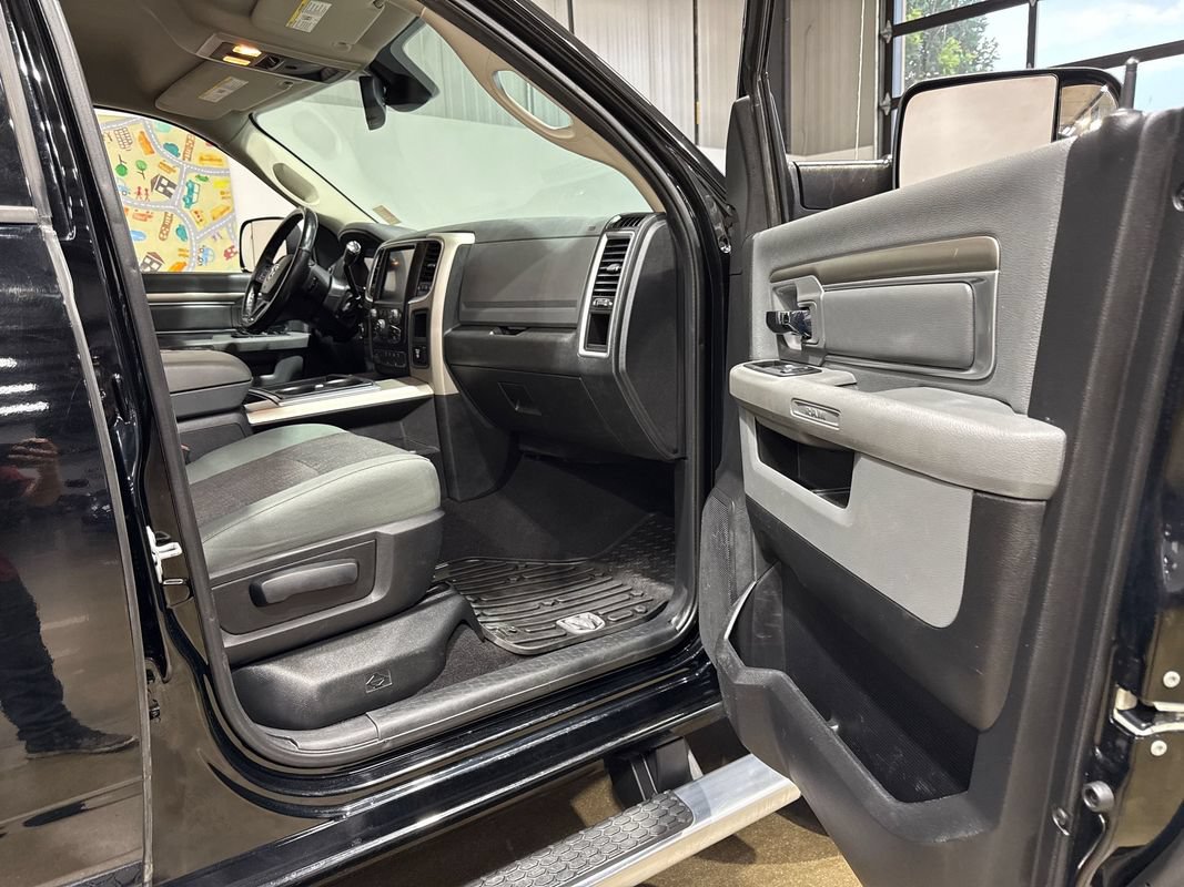 Used 2015 RAM 3500 Lone Star AWD/4WD image 89