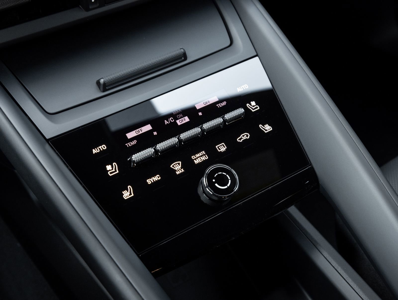 Certified 2026 Porsche Macan 4 Electric AWD/4WD image 27