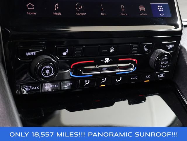 Used 2023 Jeep Grand Cherokee L Limited AWD/4WD image 24
