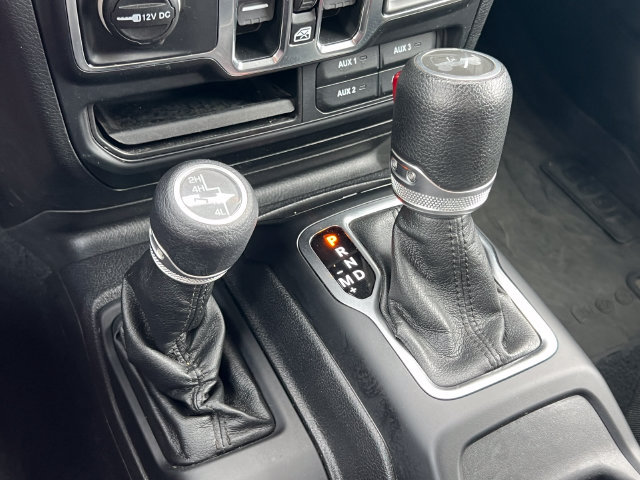 Used 2021 Jeep Wrangler Unlimited Sport AWD/4WD image 31