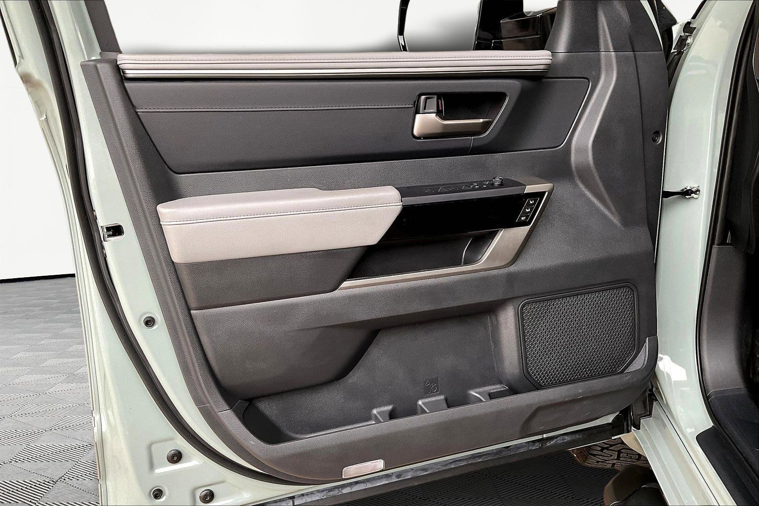 Used 2025 Toyota Tundra Limited image 22