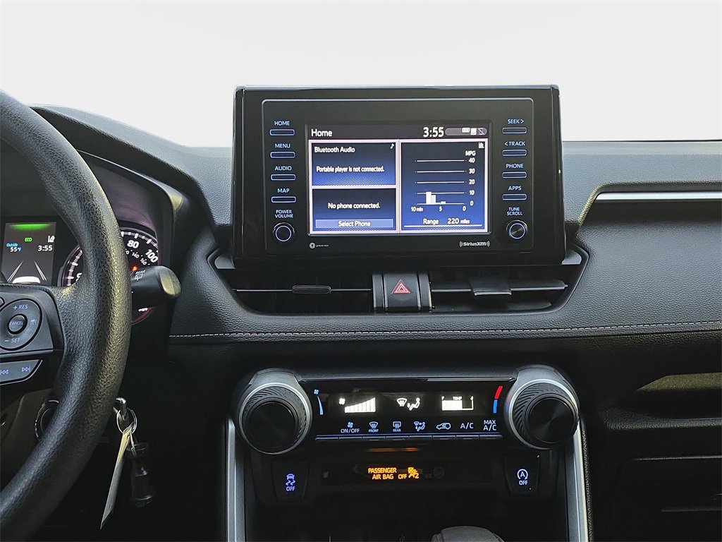 Used 2022 Toyota RAV4 LE image 23