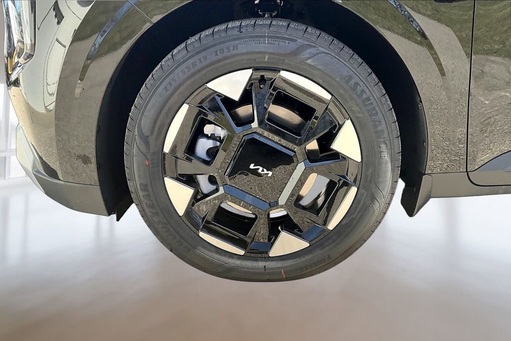 New 2026 Kia Carnival EX FWD image 12