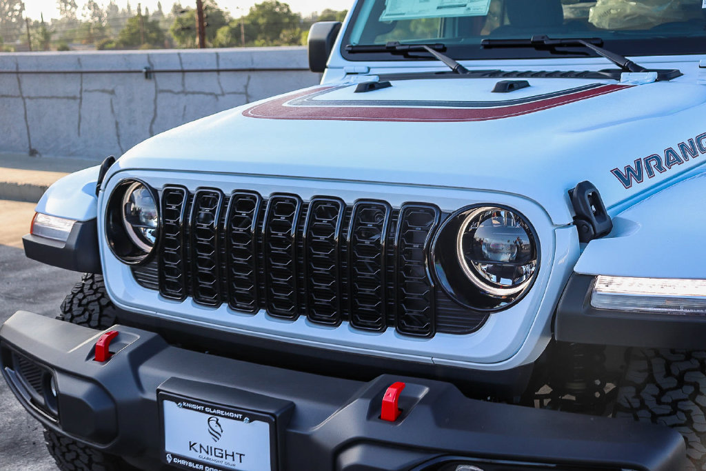 New 2026 Jeep Wrangler Unlimited Sport w/ Dual Top Group AWD/4WD image 6