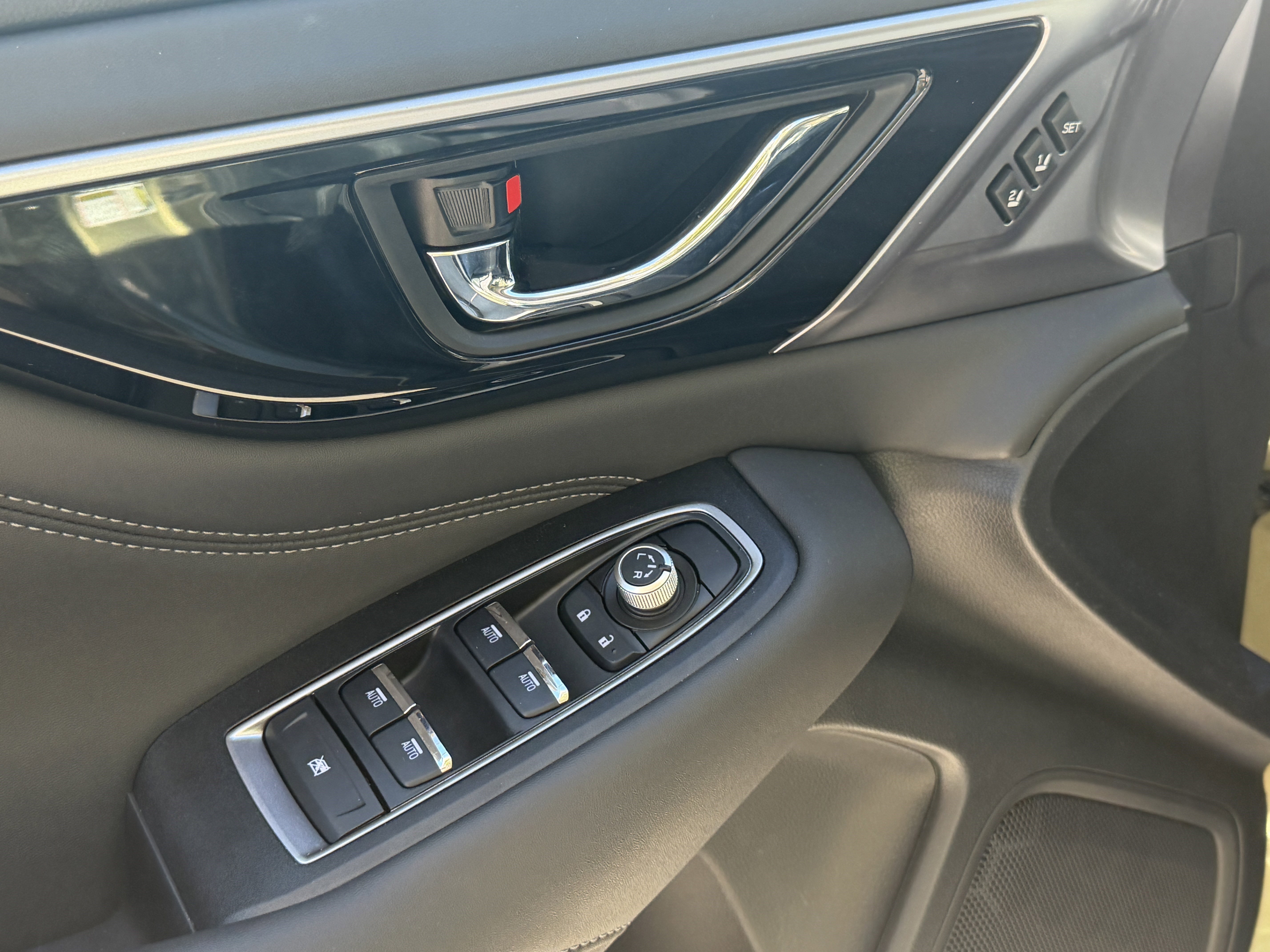 Used 2025 Subaru Outback Limited image 17