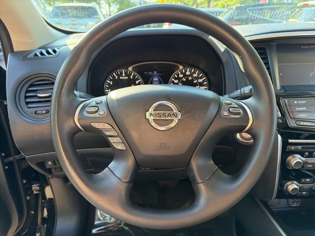 Used 2018 Nissan Pathfinder S AWD/4WD image 17